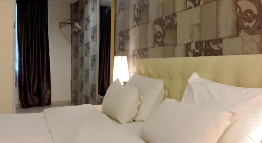 I-Hotel @ Johor Bahru Dış mekan fotoğraf