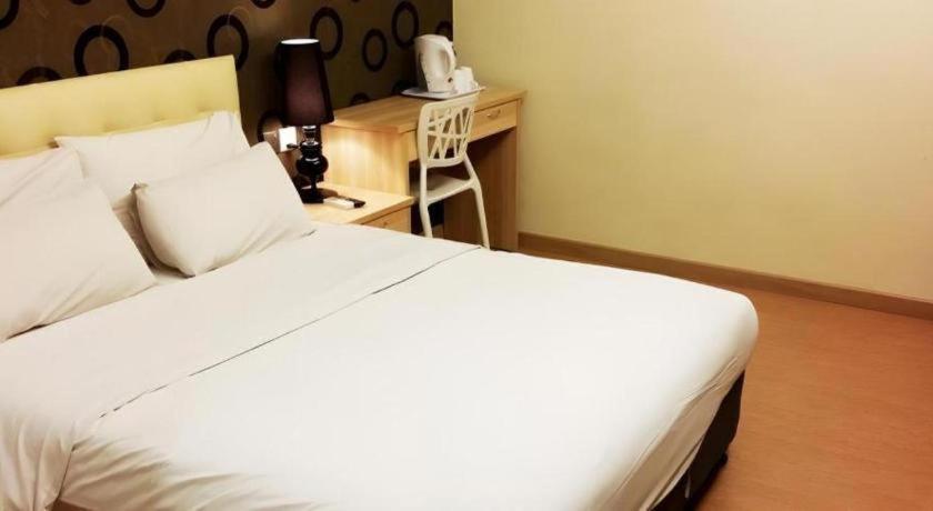 I-Hotel @ Johor Bahru Dış mekan fotoğraf