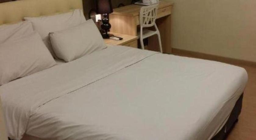 I-Hotel @ Johor Bahru Dış mekan fotoğraf