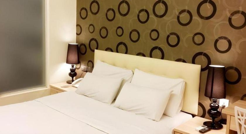 I-Hotel @ Johor Bahru Dış mekan fotoğraf